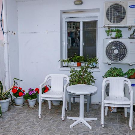Lana'S House Apartment Rhodes City Екстериор снимка
